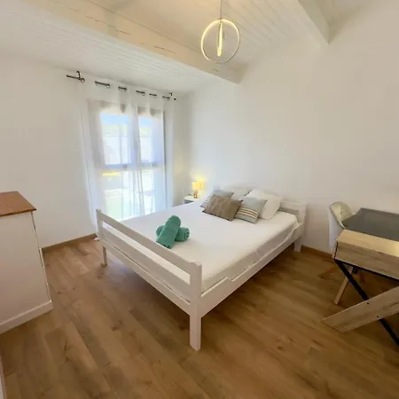 Casa Mynka - Calme - Clim Reversible Centralisee - Wifi - Bureaux - Parking - Equipements Bebes- Sudsejourconciergerie Ferienhaus