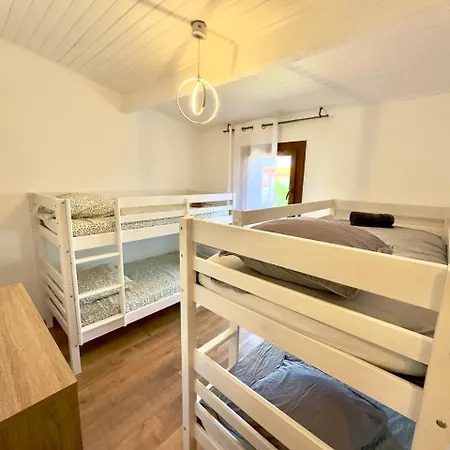 Casa Mynka - Calme - Clim Reversible Centralisee - Wifi - Bureaux - Parking - Equipements Bebes- Sudsejourconciergerie *