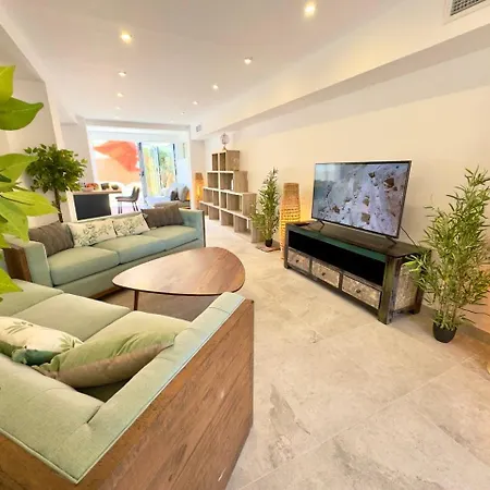 Ferienhaus Casa Mynka - Calme - Clim Reversible Centralisee - Wifi - Bureaux - Parking - Equipements Bebes- Sudsejourconciergerie *